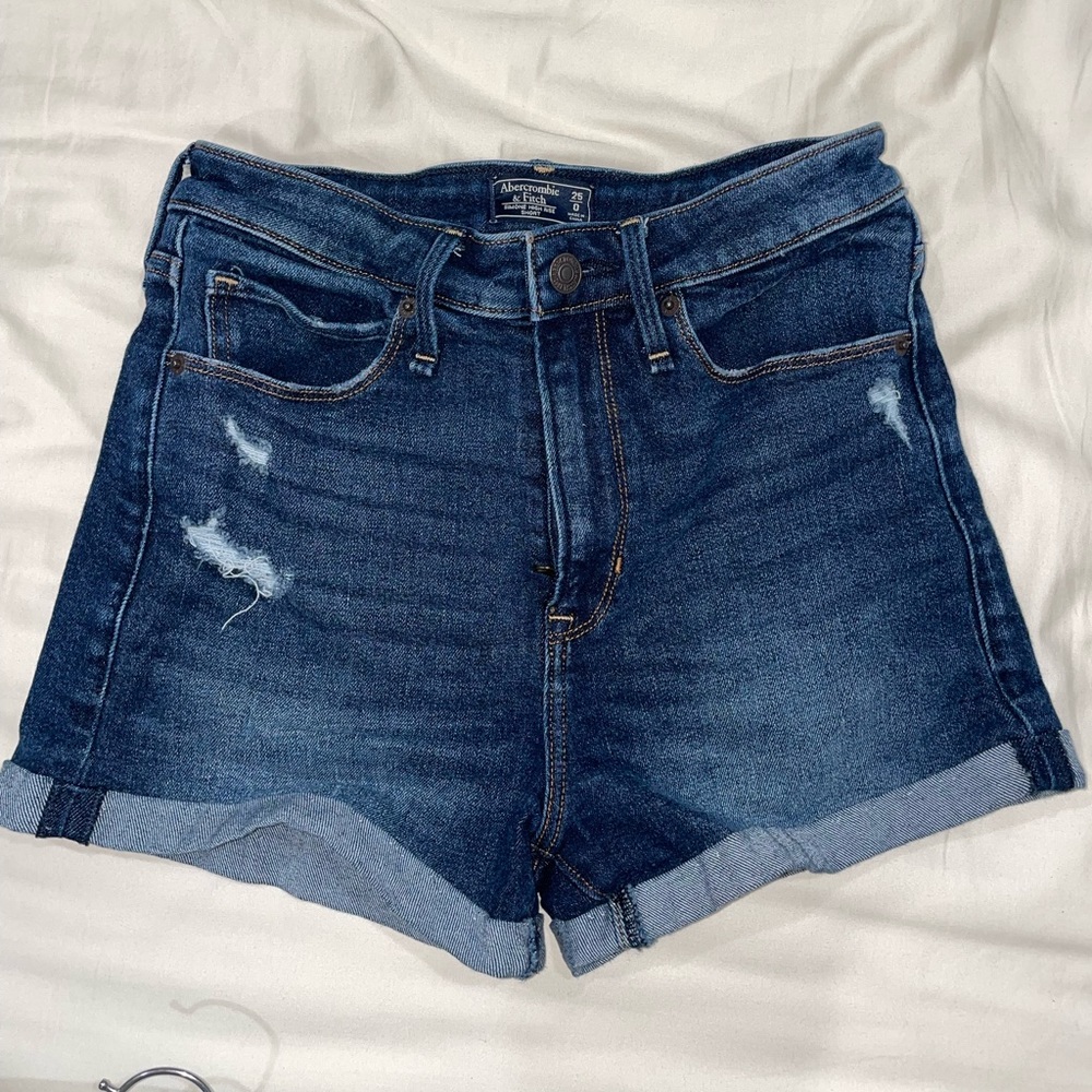 Abercrombie & Fitch Simone High Rise Short size 25/0 lightly worn